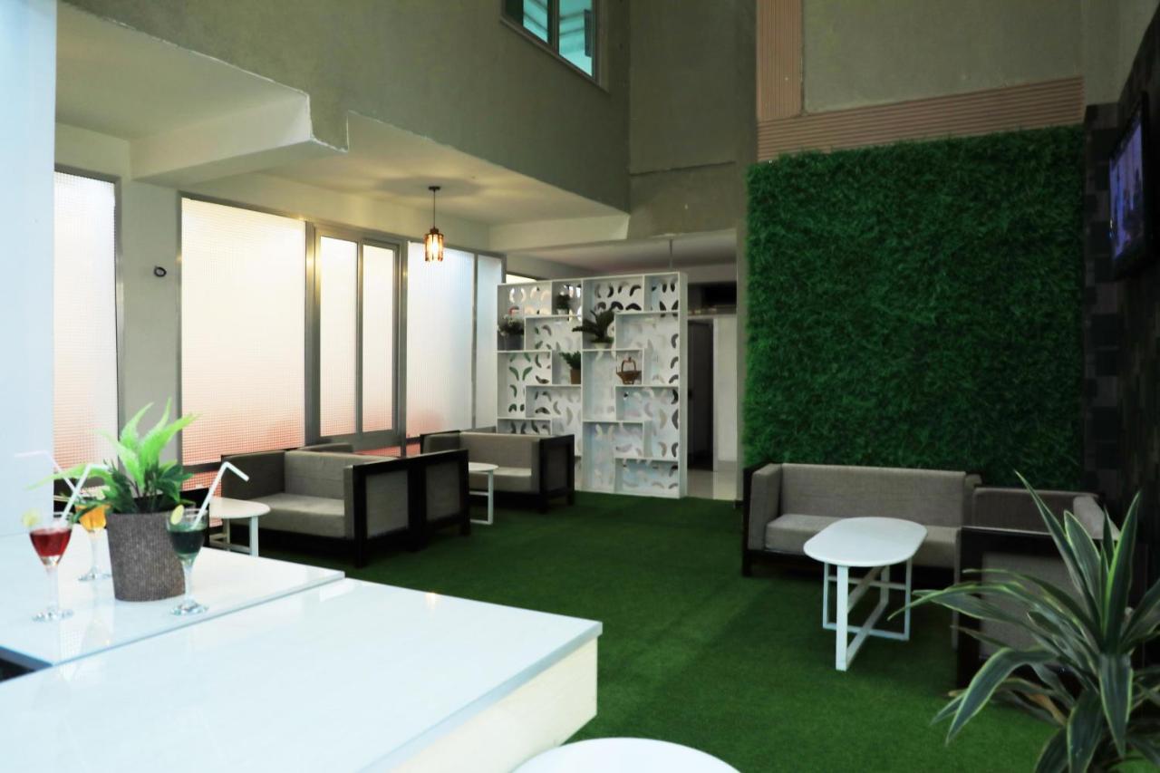 Riverland Hotel Baher Dar Extérieur photo