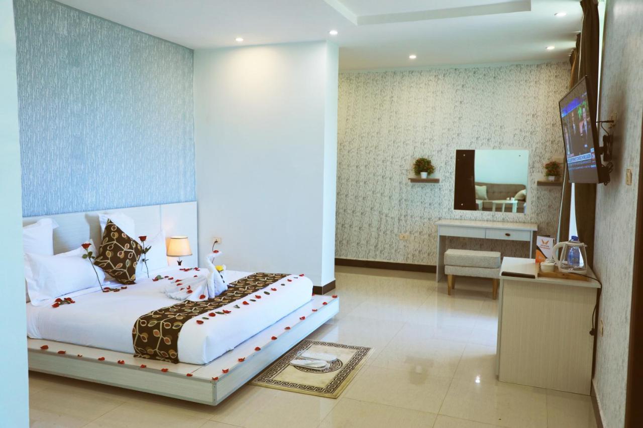 Riverland Hotel Baher Dar Extérieur photo