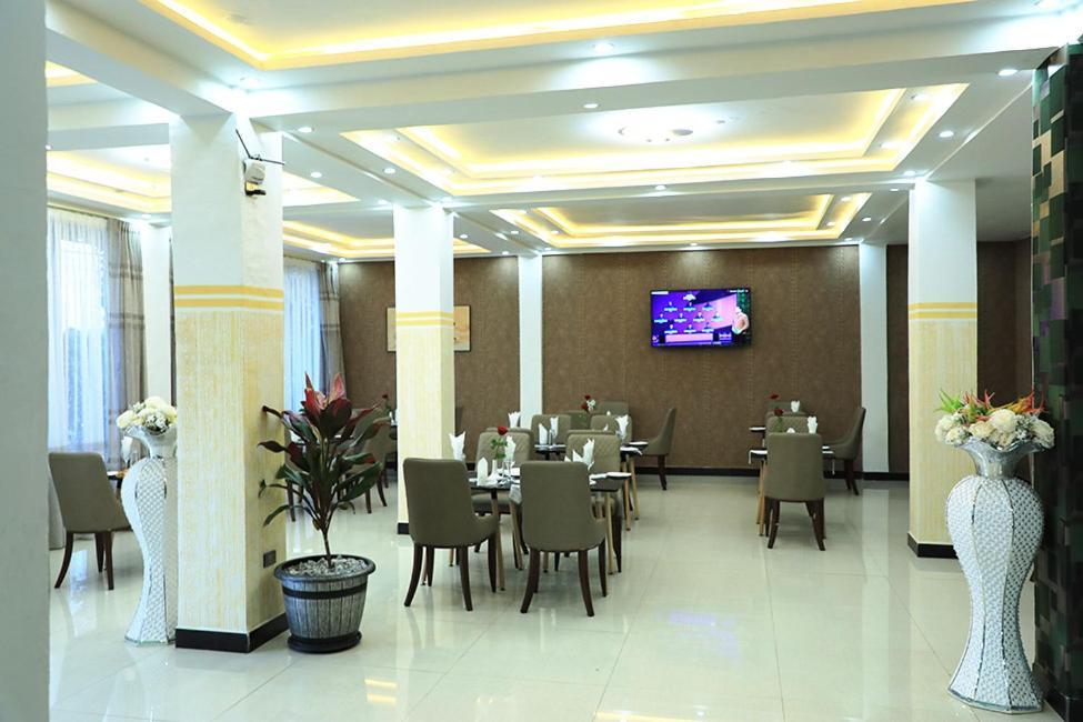 Riverland Hotel Baher Dar Extérieur photo